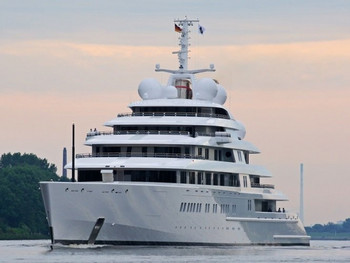 Megayacht 180 m